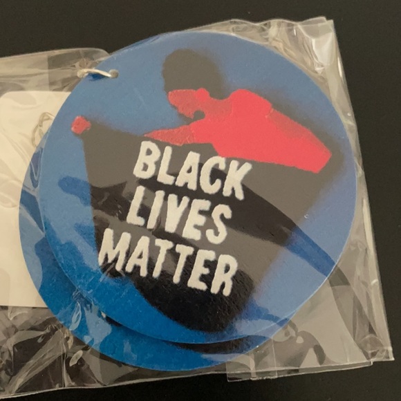 Set of 5 Black History Earrings - Picture 9 of 9